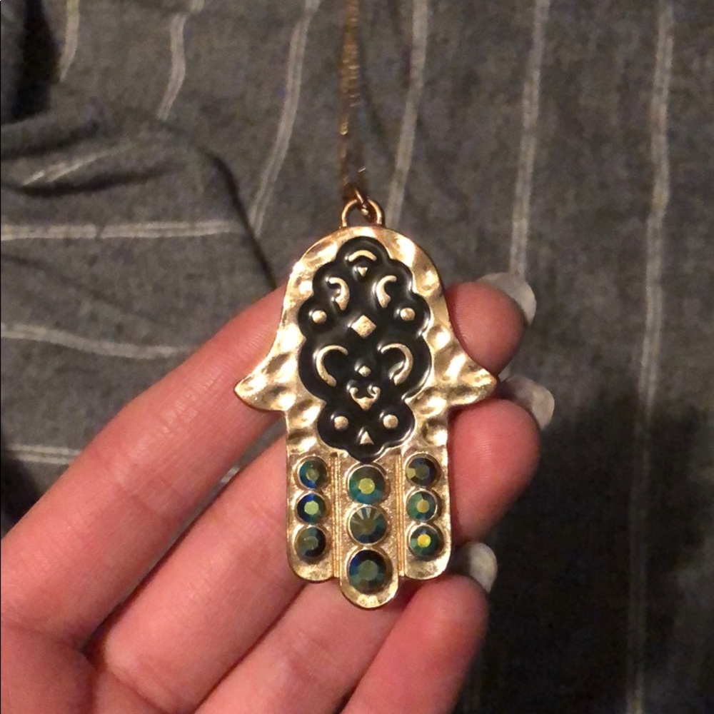 women’s necklace